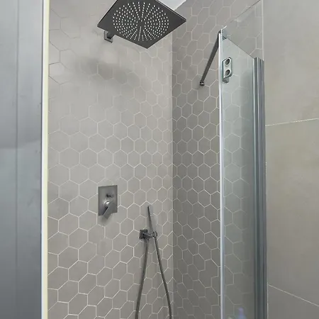 Diamonds House