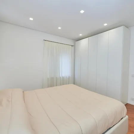 Diamonds House 公寓 *