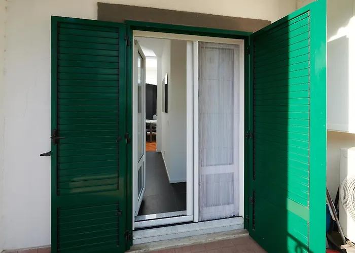 Apartment Diamonds House